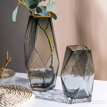 altın dekorasyon dumanlı gri geometrik cam vazolar